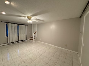 Building Photo - 35 Evers St