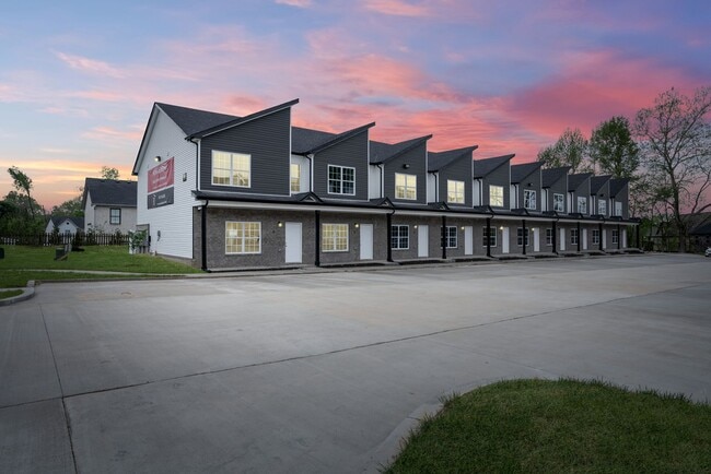 Building Photo - 156 Excell Rd