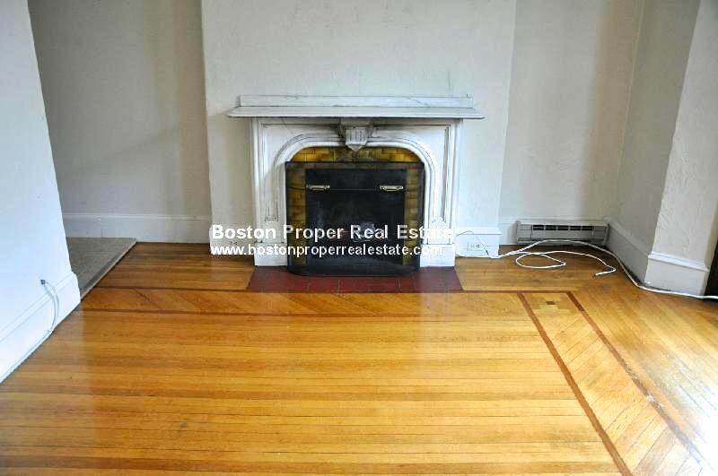 Building Photo - 429 Beacon St