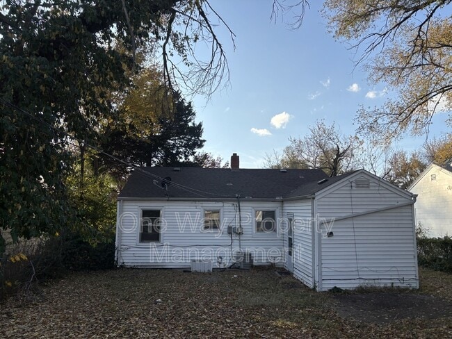 Building Photo - 1912 N Grove St