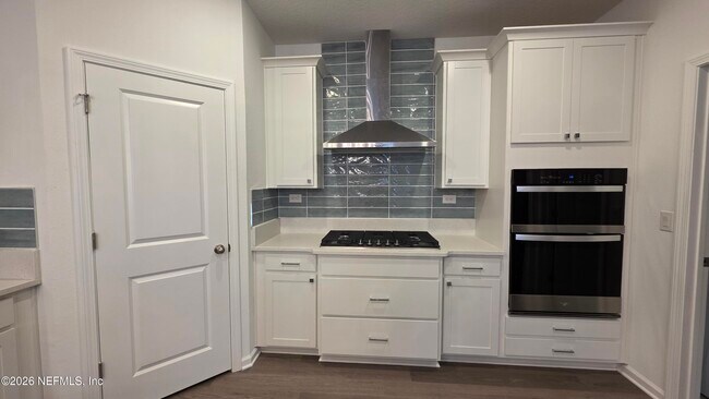 Building Photo - 644 Farmfield Dr