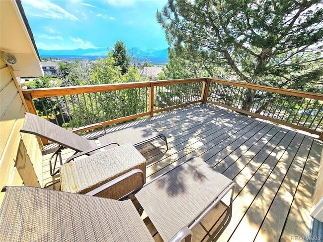 Building Photo - 14445 River Oaks Dr