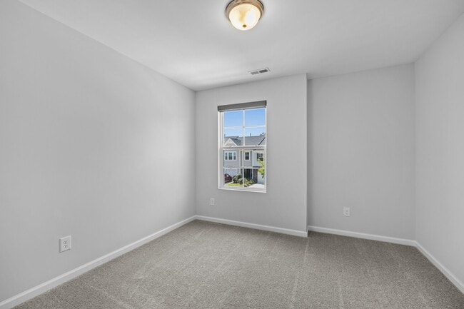 Building Photo - 141 Gremar Dr.