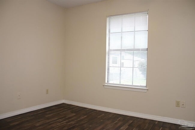 Building Photo - 7608 Wilshire Rd