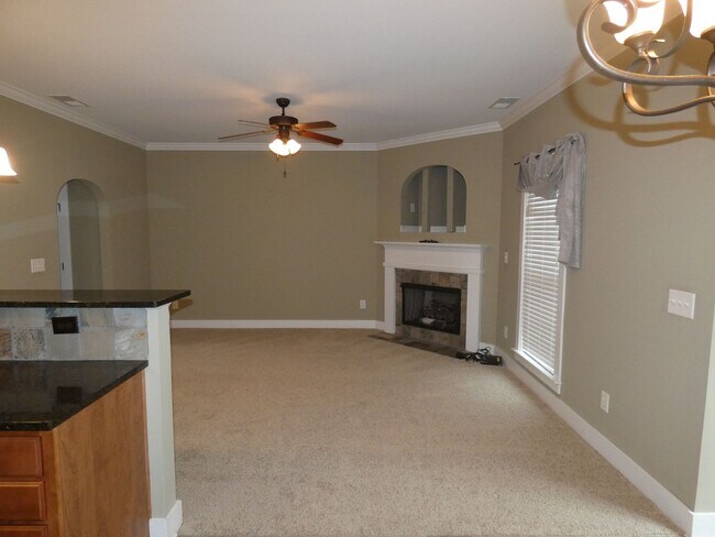 Building Photo - Home for rent in River Pointe!!