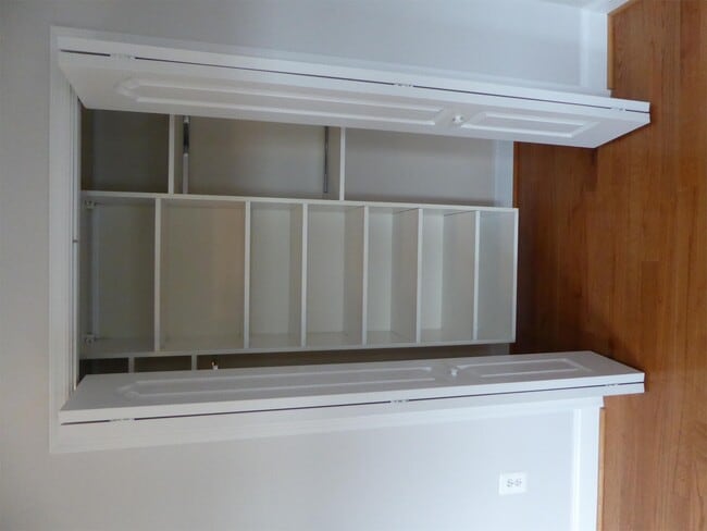 Building Photo - 1437 Spring Rd NW