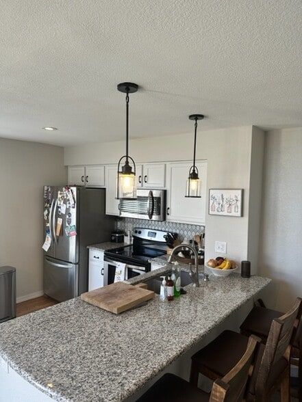 Building Photo - 5551 Cornerstone Dr