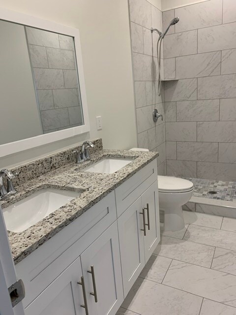 Building Photo - 1622 Montauk Dr