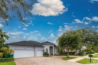 Building Photo - 4023 W Lake Estates Dr