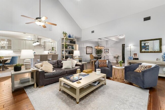 Building Photo - 5900 Cartwright Cove