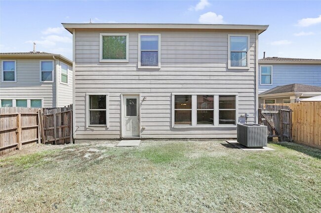 Building Photo - 18743 Westgate Park Dr