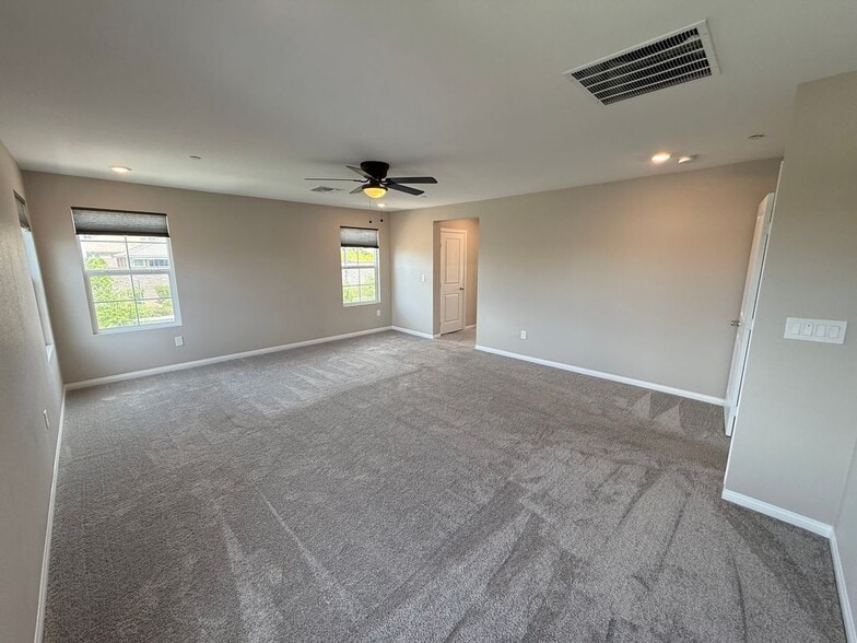 Building Photo - 2620 Tolmezzo St