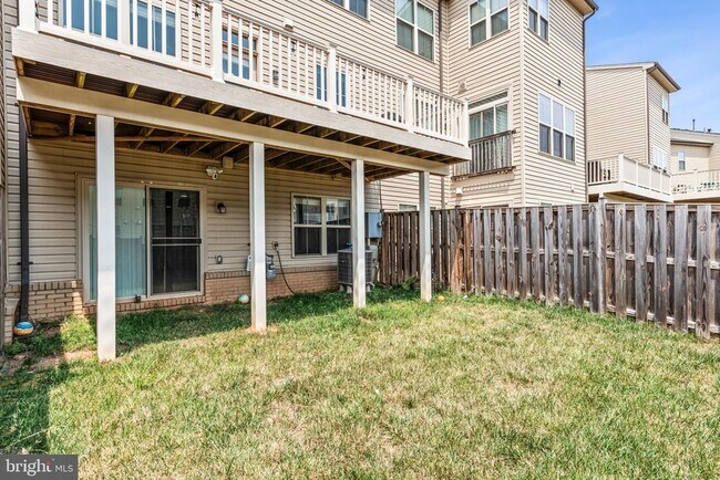 Building Photo - 23638 Sailfish Square