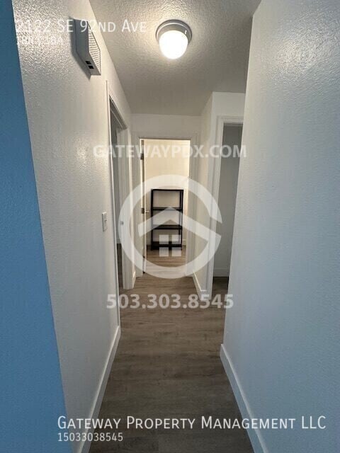 Building Photo - 2122 SE 92nd Ave