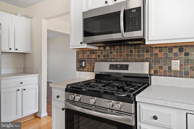 Building Photo - 21443 Hillary Ct