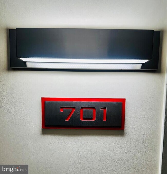 Building Photo - 4600 Duke St