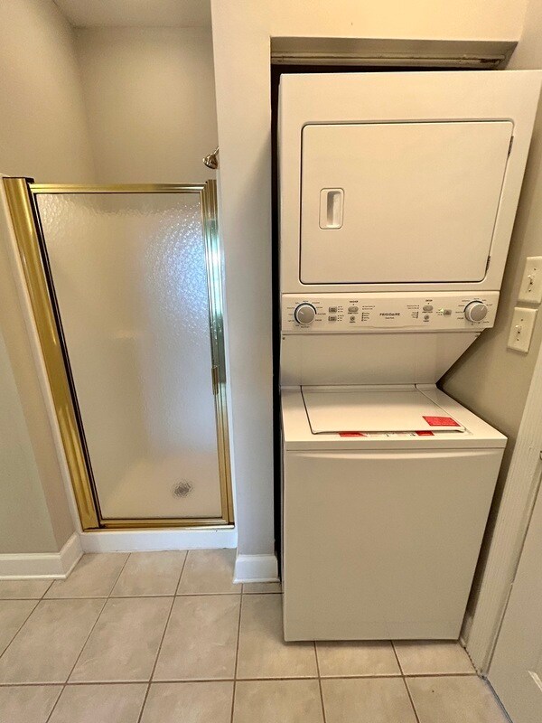 Building Photo - 9179 Meadow Vista Rd