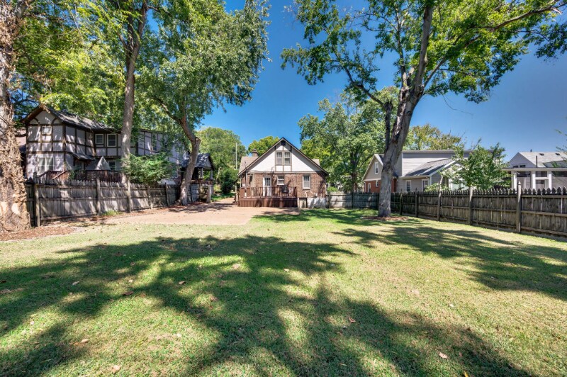 Building Photo - 2811 Belcourt Ave