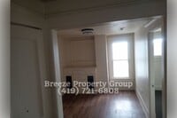 Building Photo - 771 Orchard St
