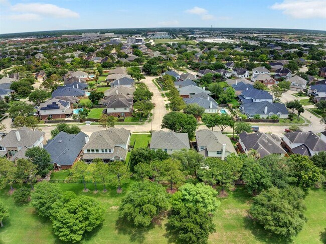 Building Photo - 2712 Park Falls Dr