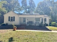 Building Photo - Spacious 3 Bedroom Convenient to Downtown High Point!