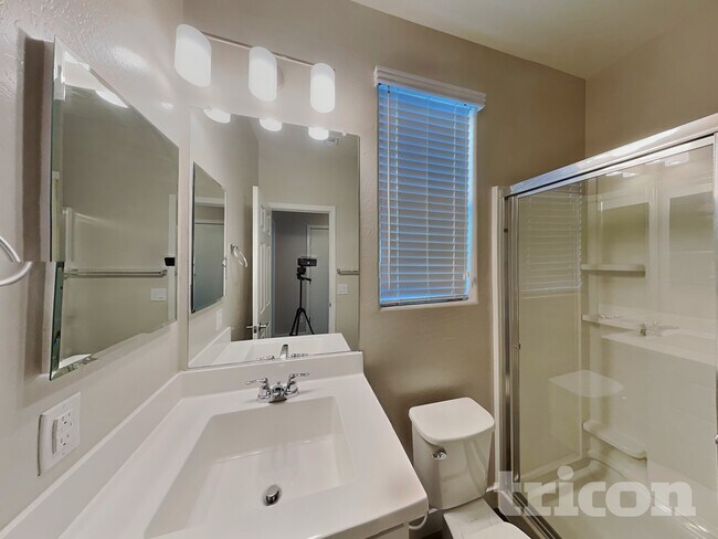 Building Photo - 2929 N 28th St