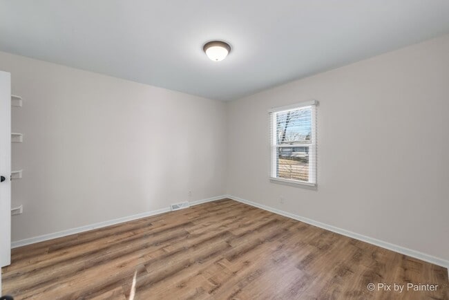 Building Photo - 1019 Maple St