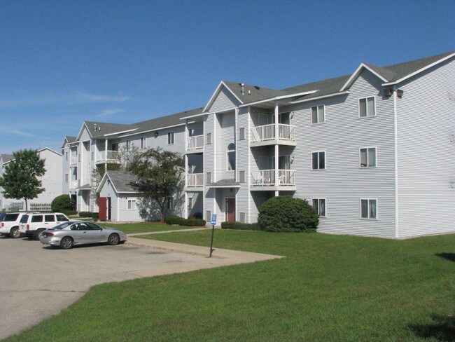 Building Photo - Thorn-Barry Apartments