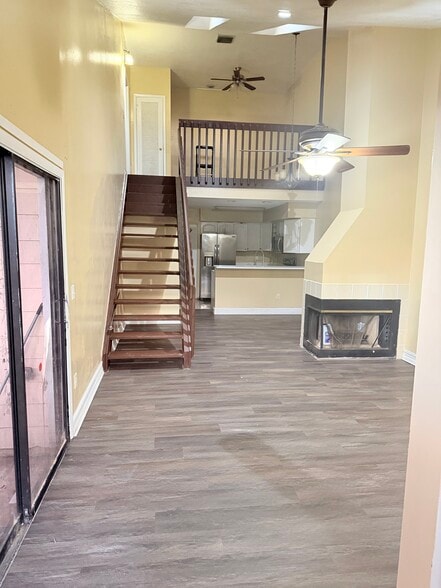 Building Photo - 1825 Adventure Pl