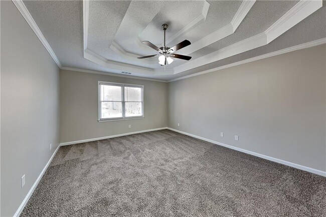 Building Photo - 308 Golden Ct