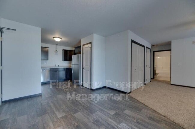 Building Photo - 867 Tower Rd