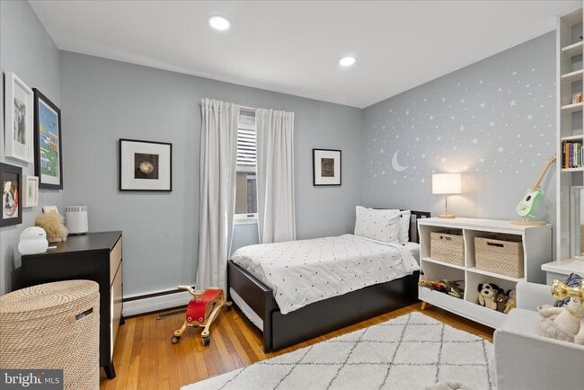 Building Photo - 10808 Hobson St