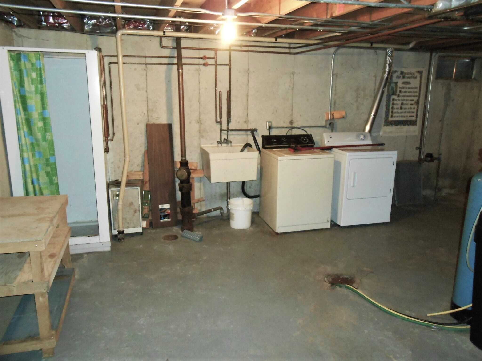 Building Photo - 1701 Elka Ln