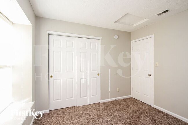 Building Photo - 8407 Fort Sumter Dr