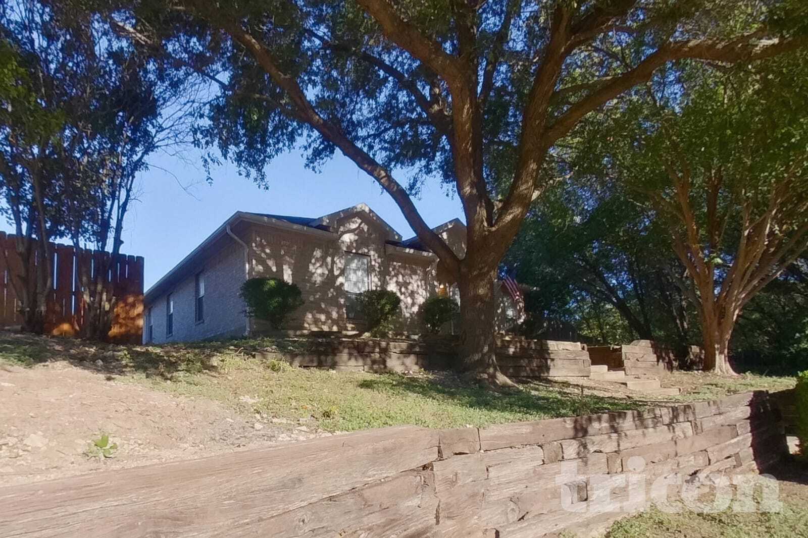 Building Photo - 8707 Woodrigg Dr