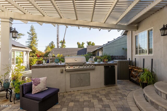 Building Photo - 4816 Indianola Way