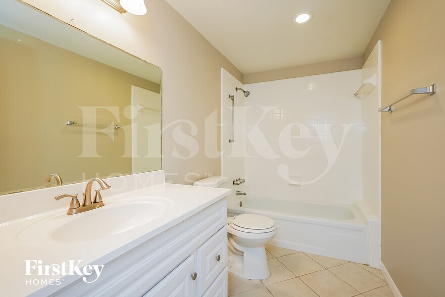 Building Photo - 6719 Overlook Dr