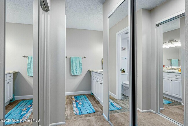 Building Photo - 2175 Golf Isle Dr