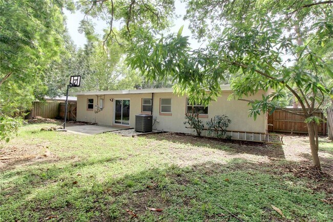 Building Photo - 3633 Ranchwood Rd