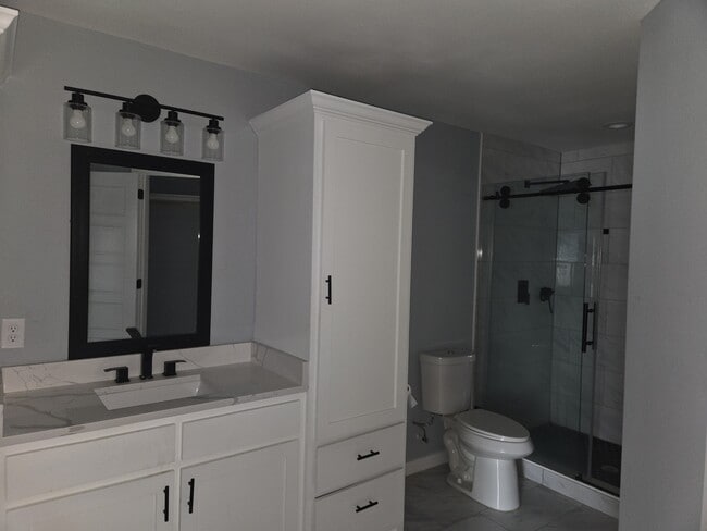 Building Photo - 1711 Herald St