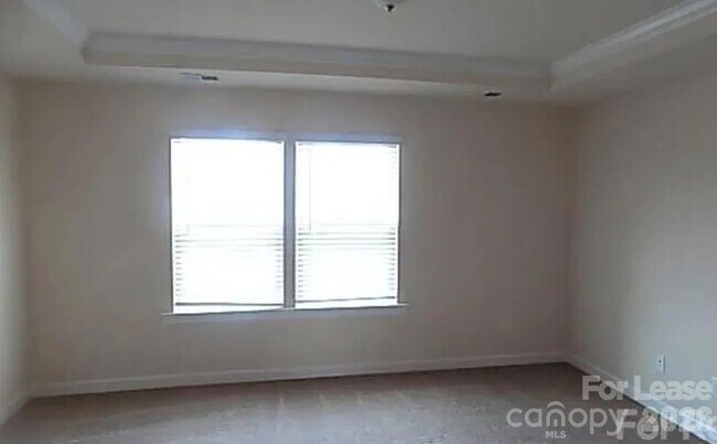 Building Photo - 5633 Garrow Glen Rd