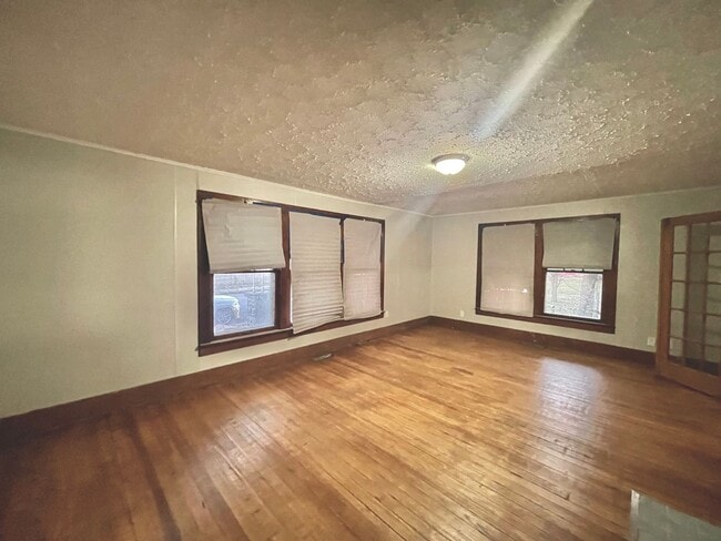 Building Photo - 2 Bed 1 Bath House in Paducah