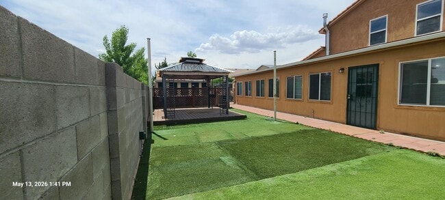 Building Photo - 5052 Westfield Dr NE