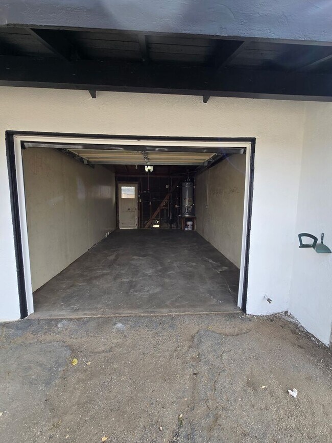 Building Photo - 16109 Spruce St