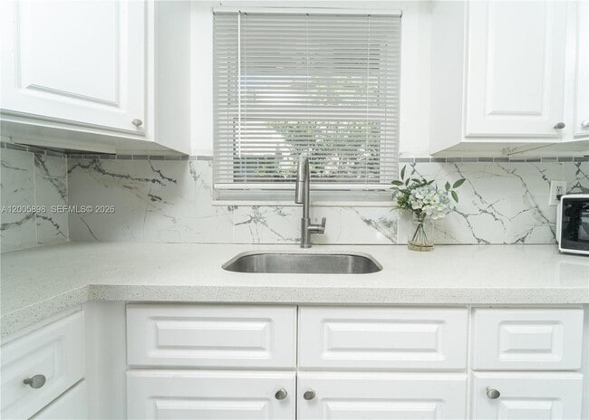 Building Photo - 2260 Charleston St