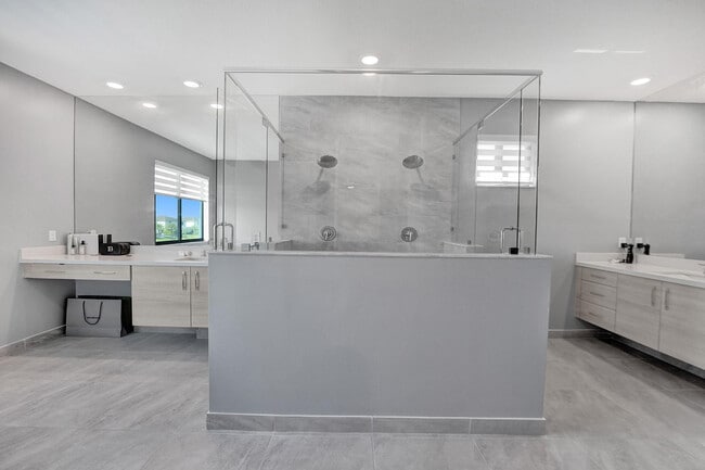 Building Photo - 10850 Oceano Wy