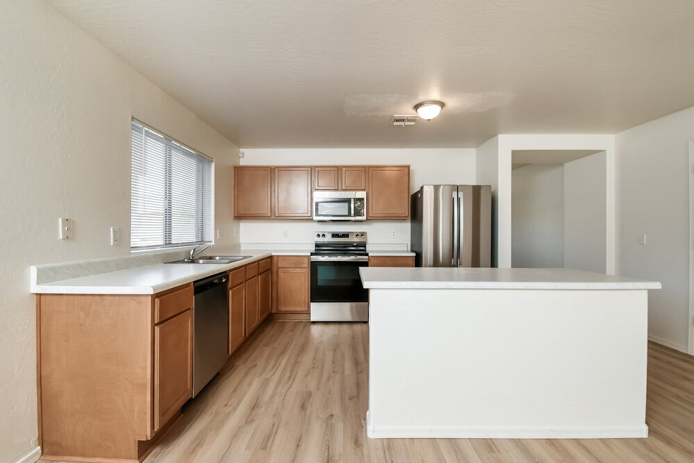 Building Photo - 7401 S 30th Ave