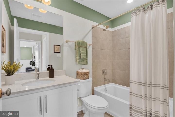 Building Photo - 491 Hanson St