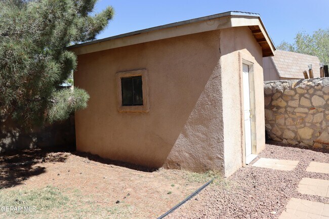 Building Photo - 3329 Tierra Sara Ln