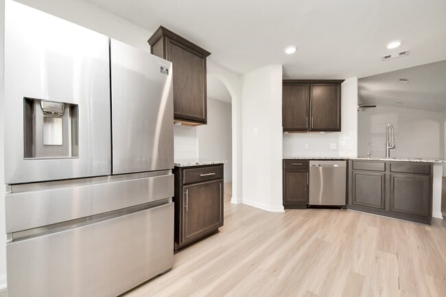 Building Photo - 1062 Mule Ridge Dr